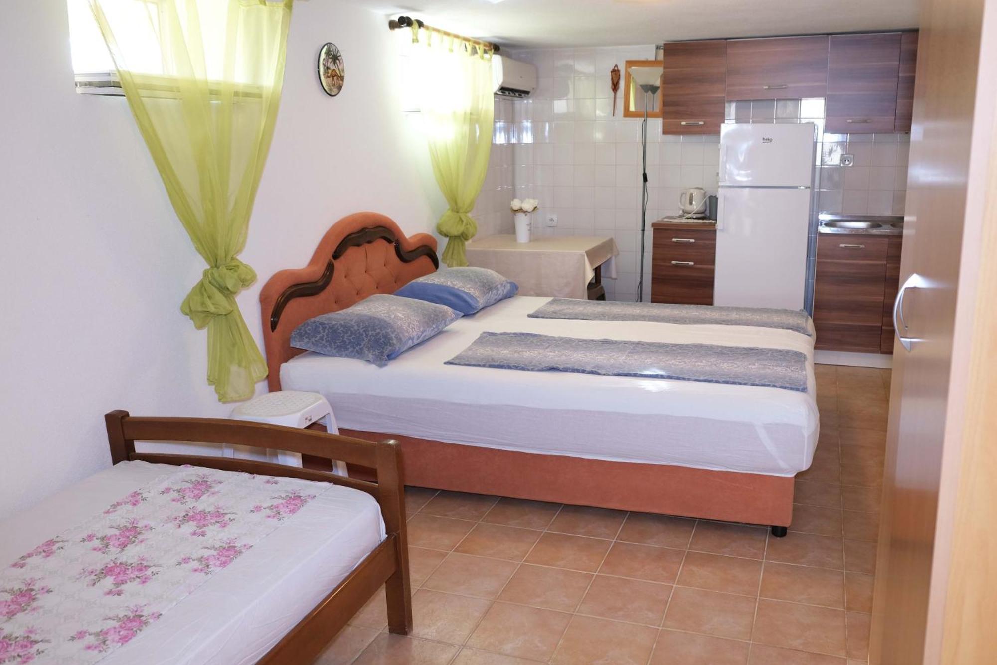 Apartmani Janosevic Sutomore Exterior photo